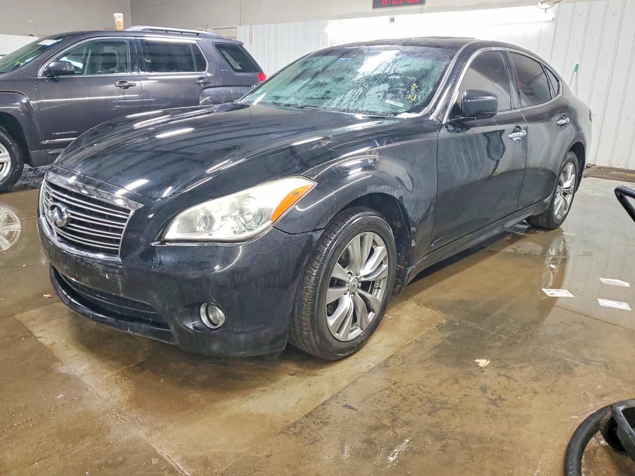 2012 INFINITI M37