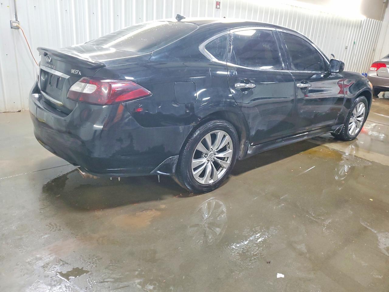 JN1BY1AR2CM390636 · 2012 INFINITI M37 · 3/12