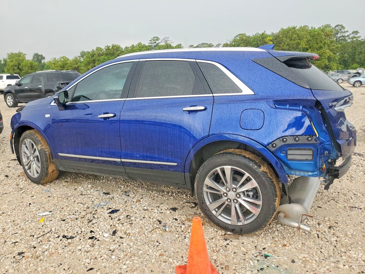 1GYKNCR49TZ105003 · 2026 CADILLAC XT5 · 2/14