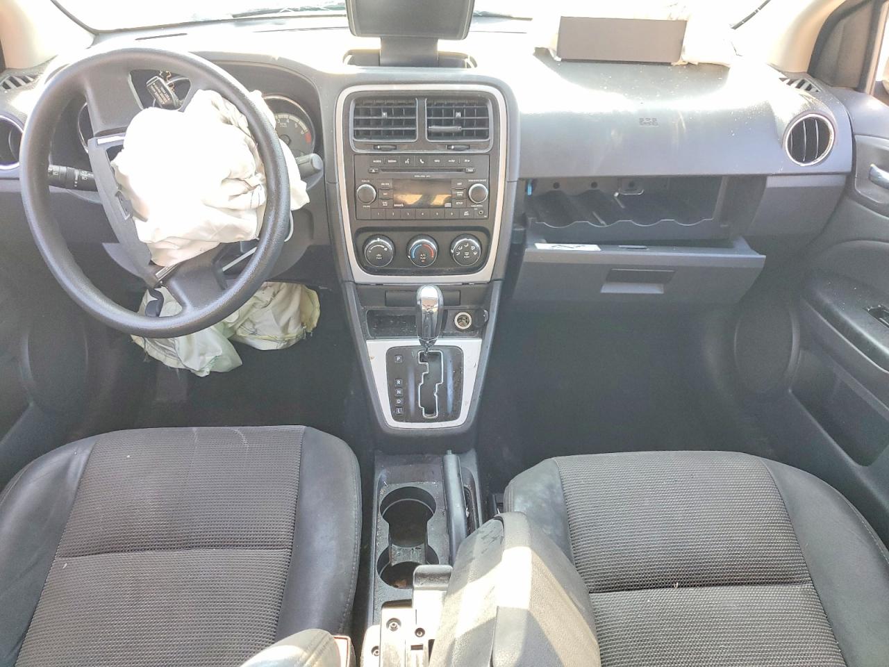 1B3CB3HA9AD598168 · 2010 DODGE CALIBER · 8/12