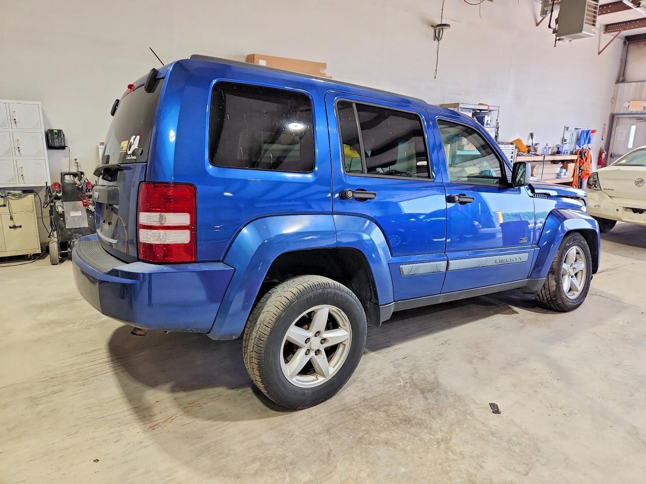 1J8GN28K19W550926 · 2009 JEEP LIBERTY · 3/13