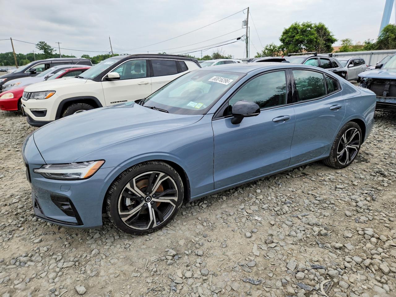 7JRL12FK8RG303967 · 2024 VOLVO S60