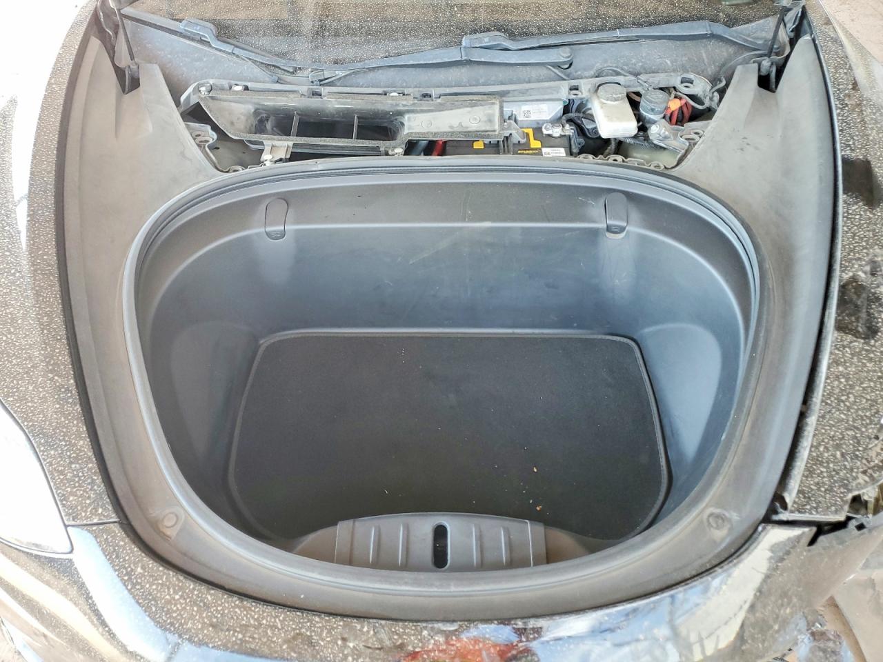 5YJ3E1EA0JF178029 · 2018 TESLA MODEL 3 · 11/12