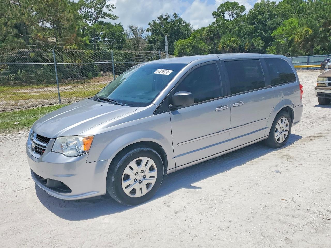 2C4RDGBG3FR625750 · 2015 DODGE GRAND CARAVAN