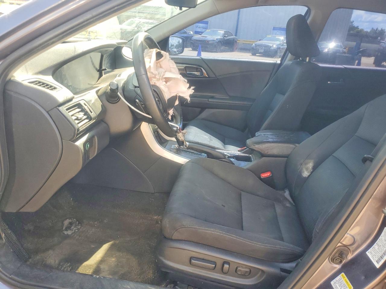 1HGCR2F57FA014189 · 2015 HONDA ACCORD · 7/12