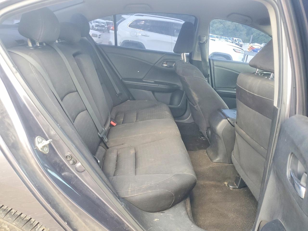 1HGCR2F57FA014189 · 2015 HONDA ACCORD · 10/12