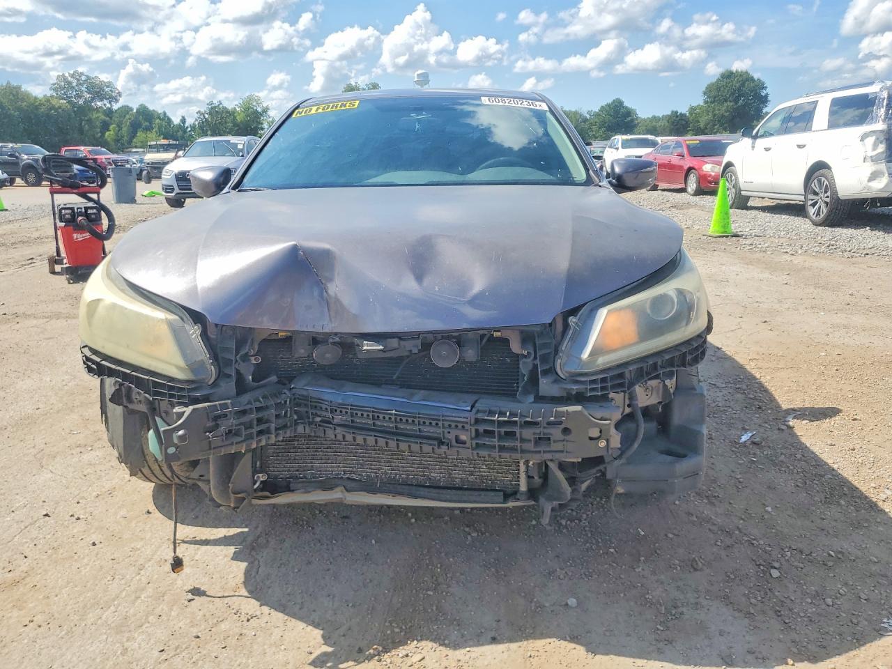 1HGCR2F57FA014189 · 2015 HONDA ACCORD · 5/12
