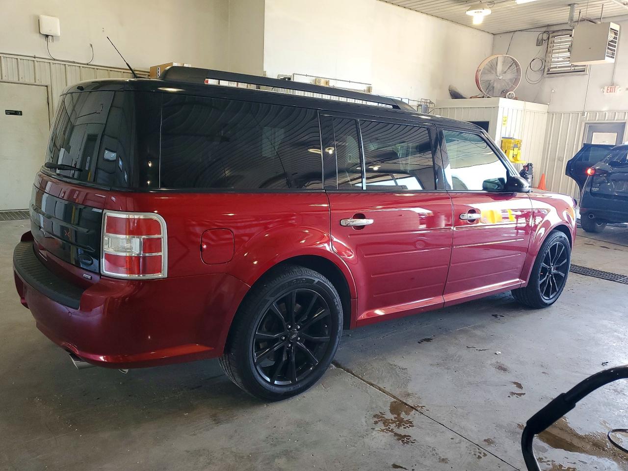2FMHK6C81HBA06638 · 2017 FORD FLEX · 3/13