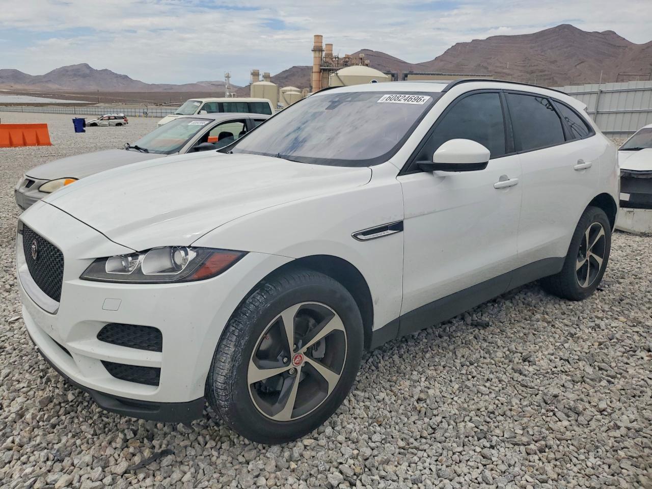 SADCJ2BN5HA494770 · 2017 JAGUAR F-PACE