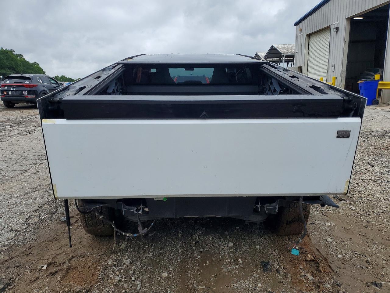 7G2CEHEE8RA044371 · 2024 TESLA CYBERTRUCK · 6/13