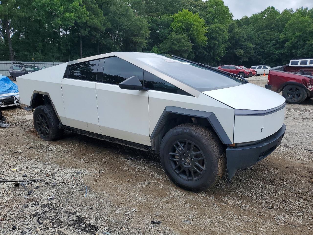 7G2CEHEE8RA044371 · 2024 TESLA CYBERTRUCK · 4/13