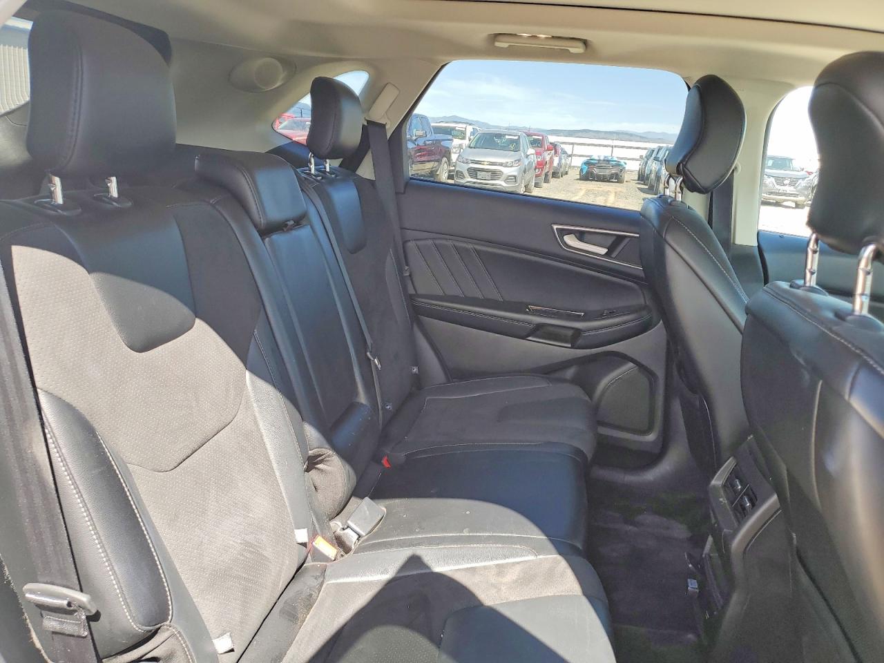 2FMPK4AP3GBC59758 · 2016 FORD EDGE · 10/12