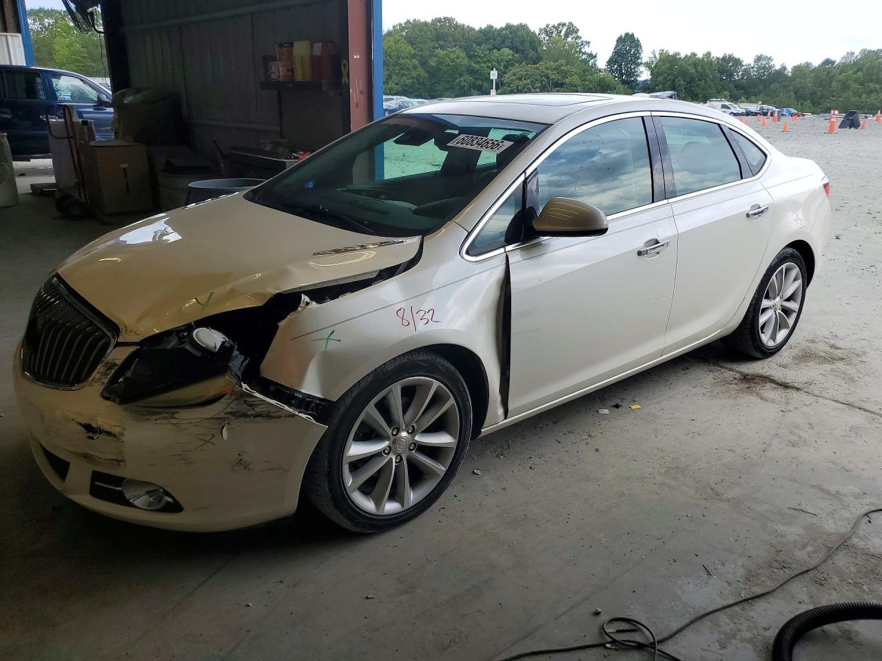 1G4PS5SK6F4105983 · 2015 BUICK VERANO