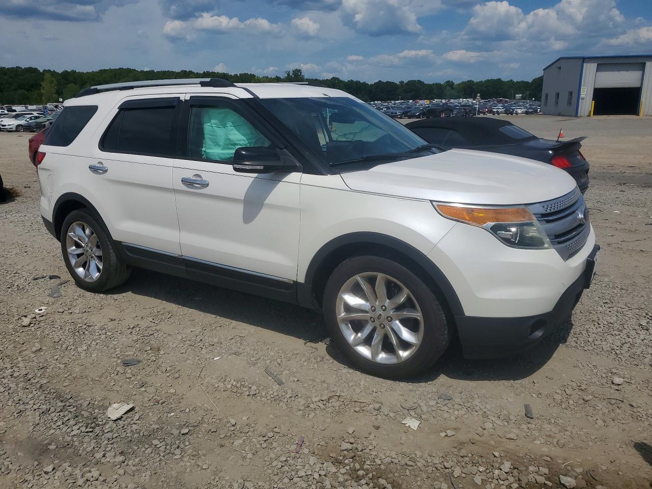 1FM5K7D82FGC22009 · 2015 FORD EXPLORER · 4/13
