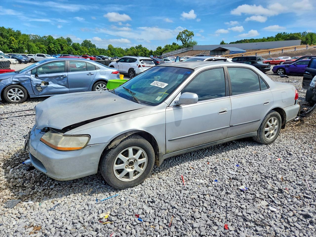 1HGCG5646YA144403 · 2000 HONDA ACCORD
