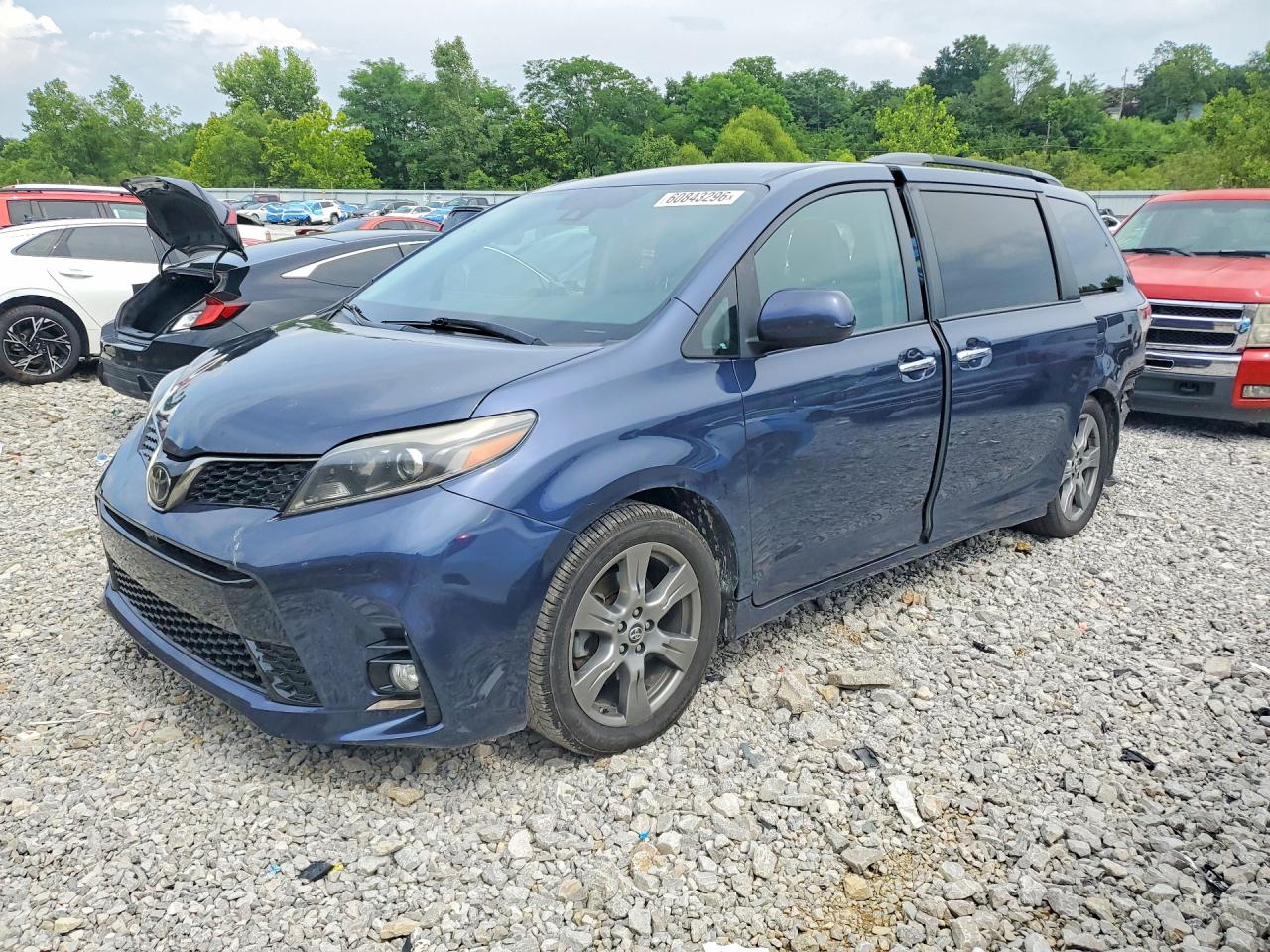 5TDXZ3DC3KS979006 · 2019 TOYOTA SIENNA
