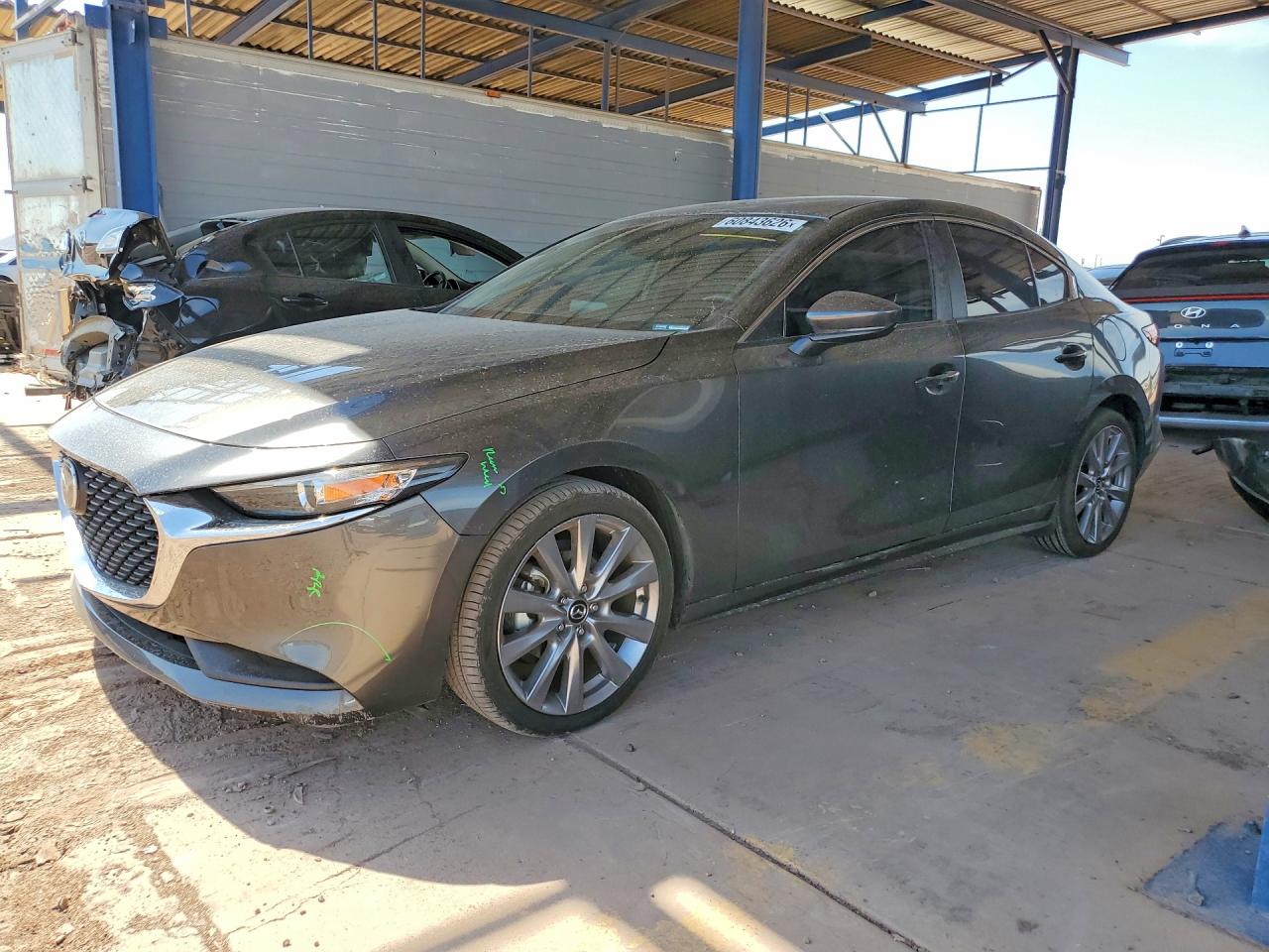 JM1BPABL1M1327976 · 2021 MAZDA 3