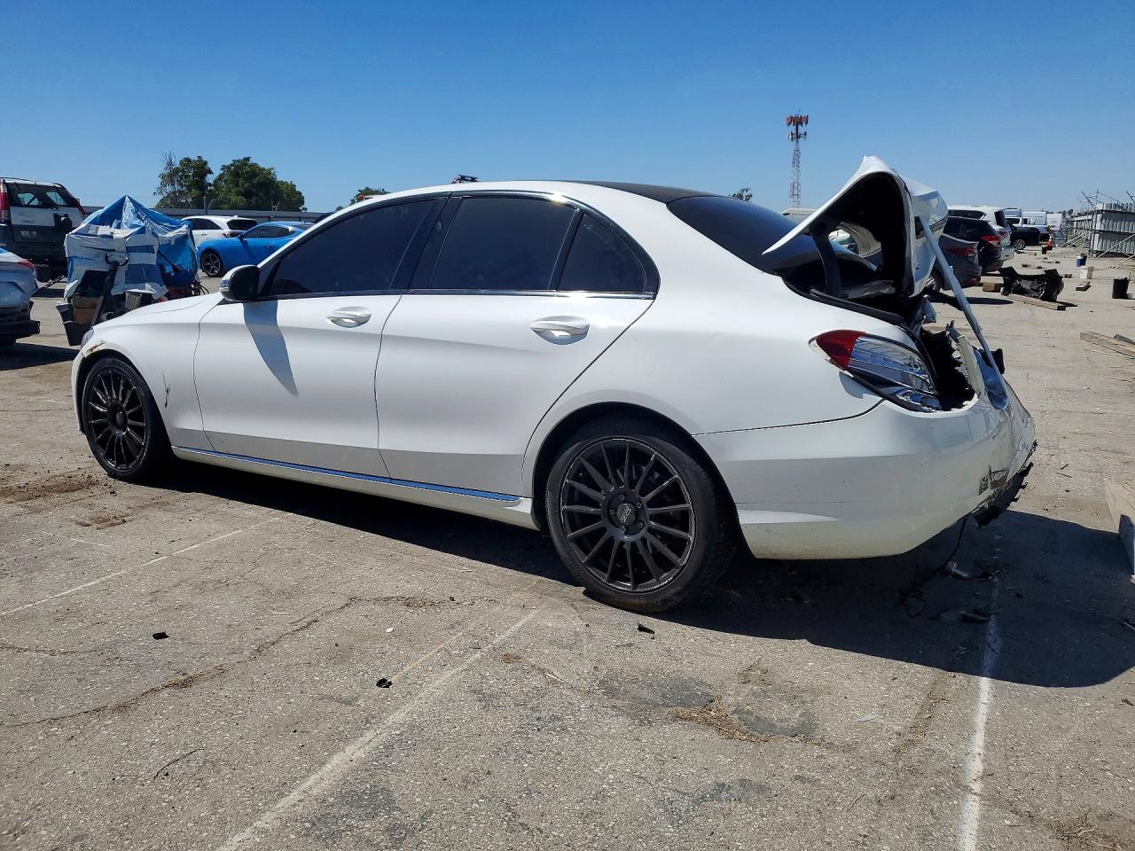 55SWF4JB4JU248463 · 2018 MERCEDES-BENZ C · 2/12