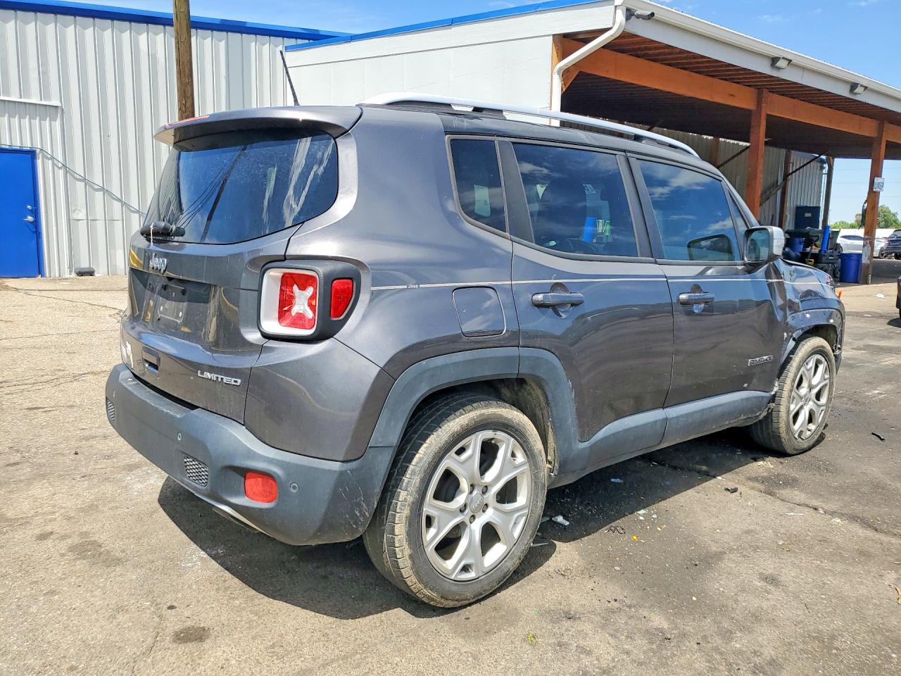 ZACCJADB6JPG68585 · 2018 JEEP RENEGADE · 3/13
