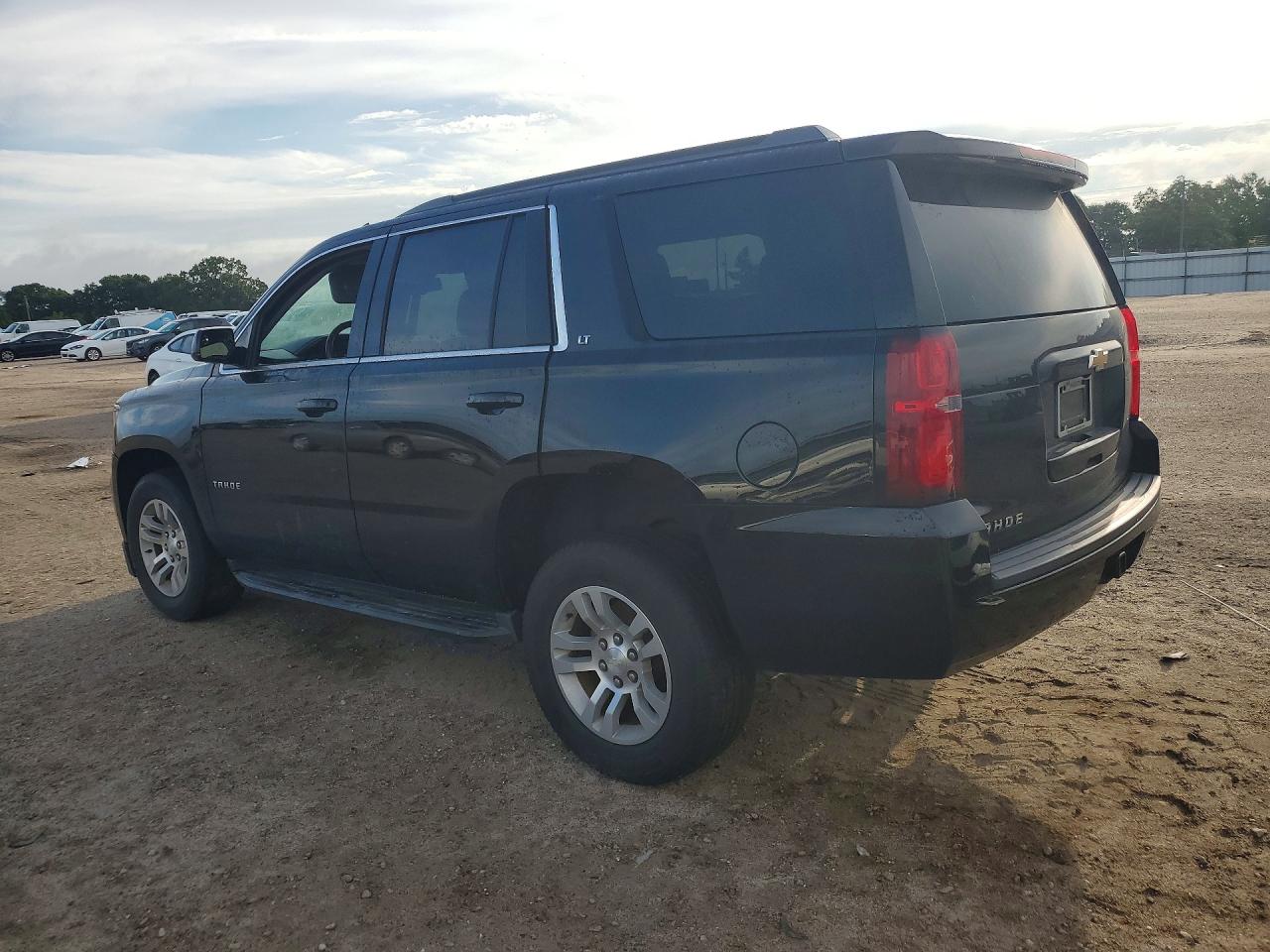 1GNSCBKC1KR399705 · 2019 CHEVROLET TAHOE · 2/13