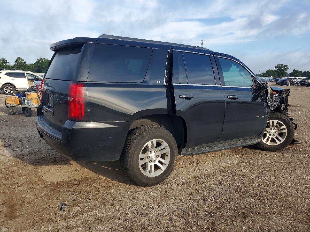 1GNSCBKC1KR399705 · 2019 CHEVROLET TAHOE · 3/13