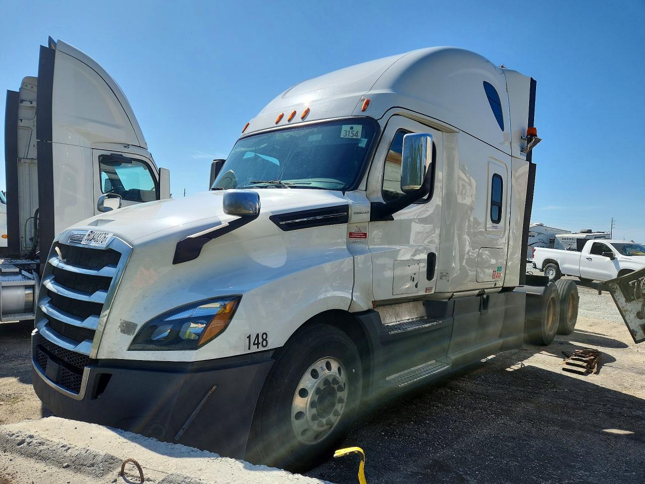 3AKJHHDR2LSKW8942 · 2020 FREIGHTLINER CASCADIA 126