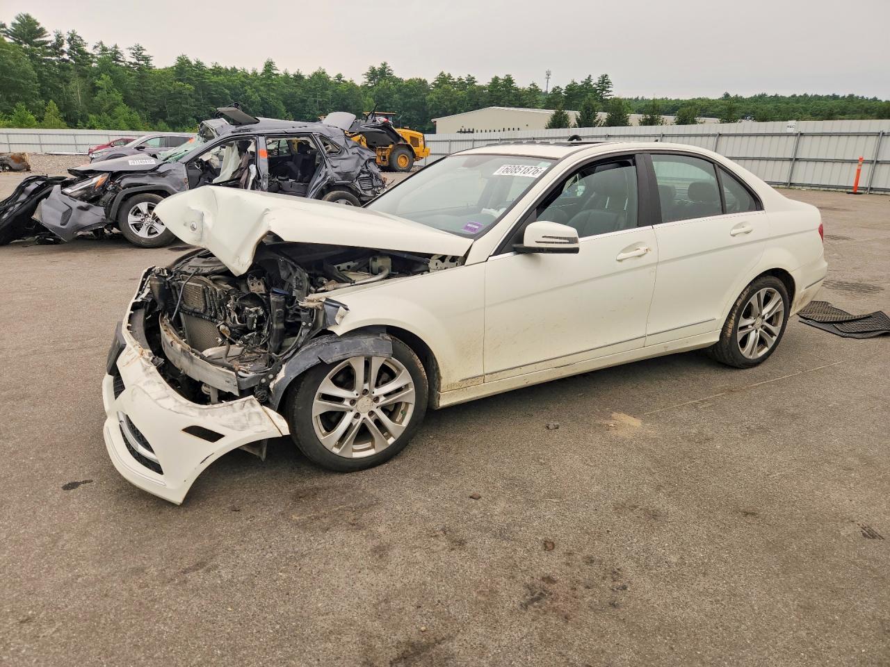 WDDGF8BB8CR199072 · 2012 MERCEDES-BENZ C