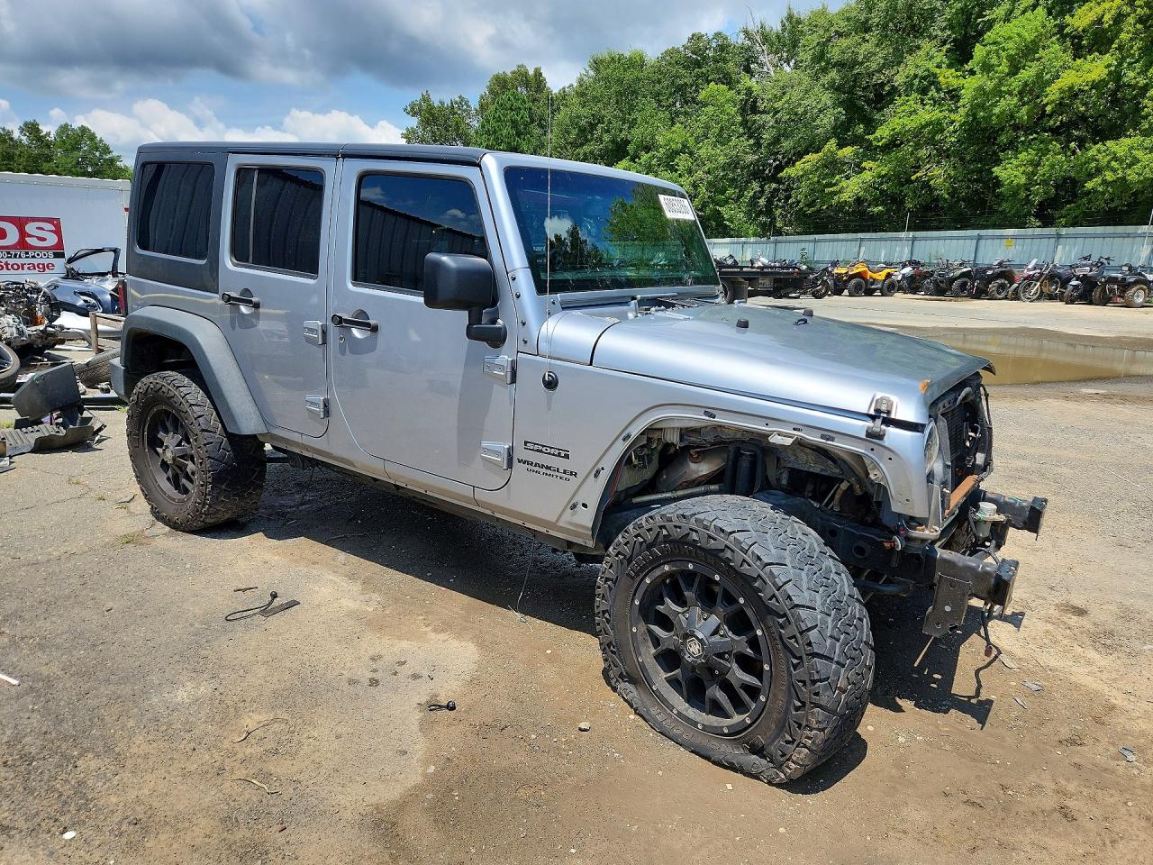1C4BJWDG2HL649325 · 2017 JEEP WRANGLER UNLIMITED · 4/13