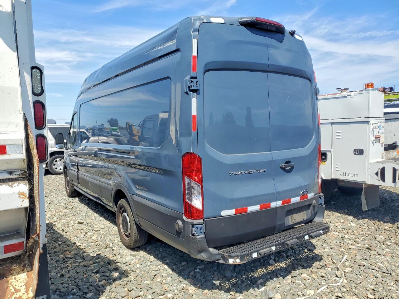 1FTBR3X81LKB04954 · 2020 FORD TRANSIT · 2/13