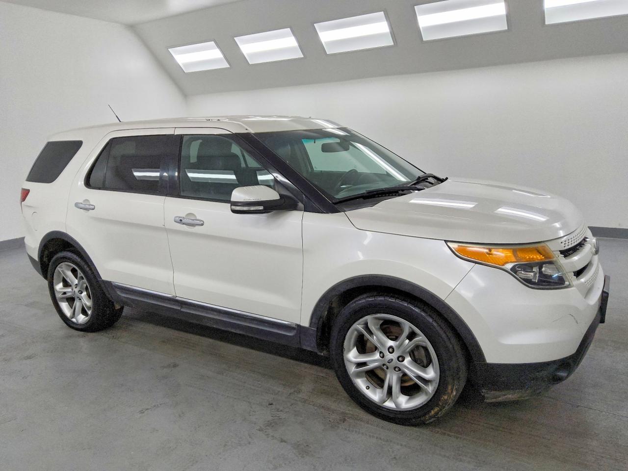 1FM5K7F86FGA70877 · 2015 FORD EXPLORER · 4/13