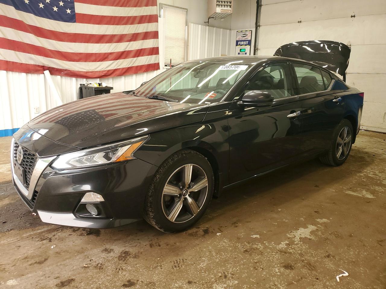 1N4BL4DW4KC155163 · 2019 NISSAN ALTIMA