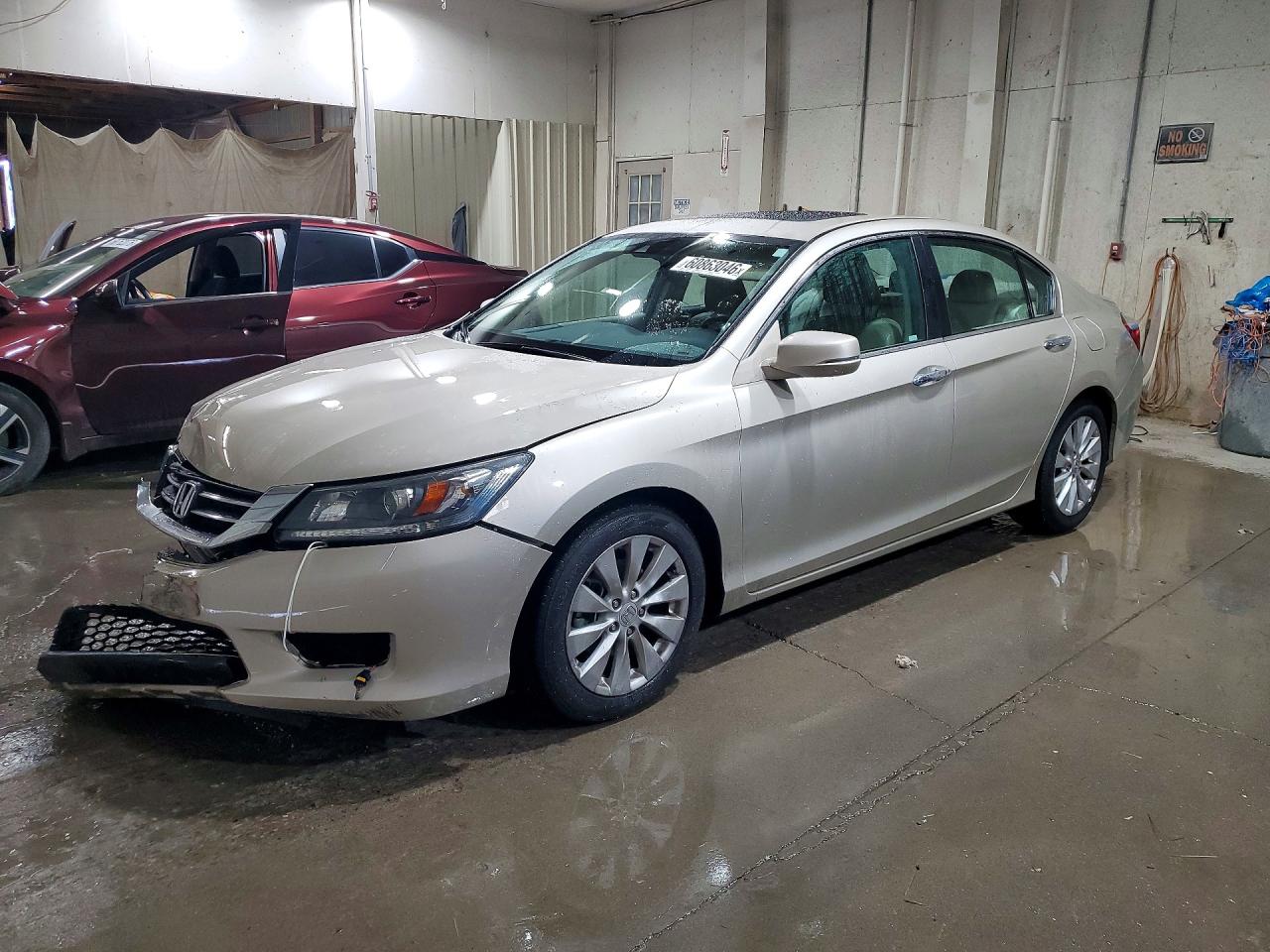 1HGCR2F84FA266296 · 2015 HONDA ACCORD