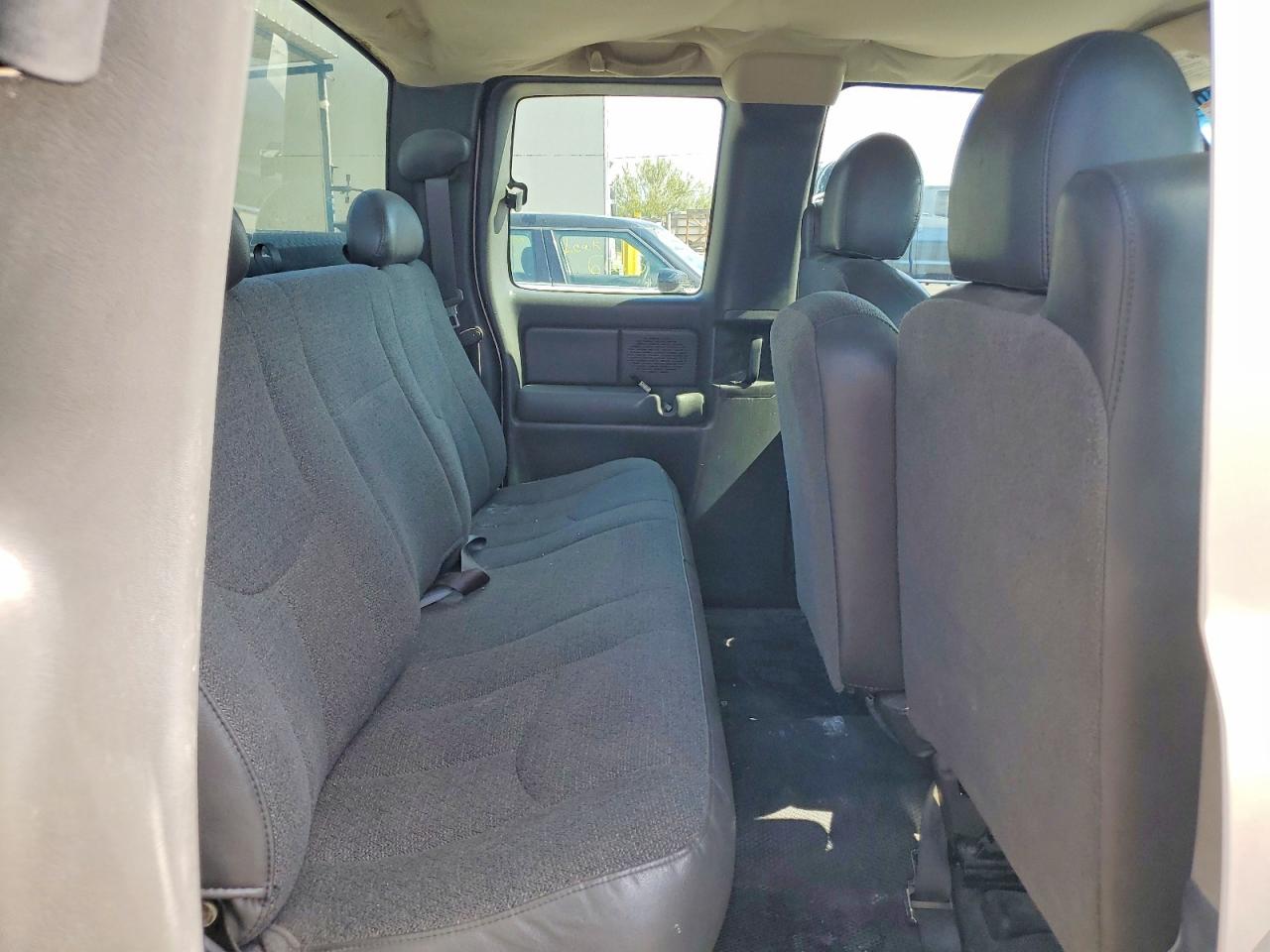 1GCEC19X84Z345376 · 2004 CHEVROLET SILVERADO · 10/12