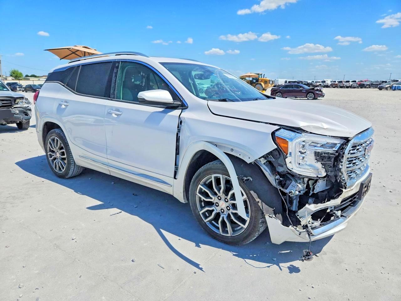 3GKALXEV7NL313635 · 2022 GMC TERRAIN · 4/14