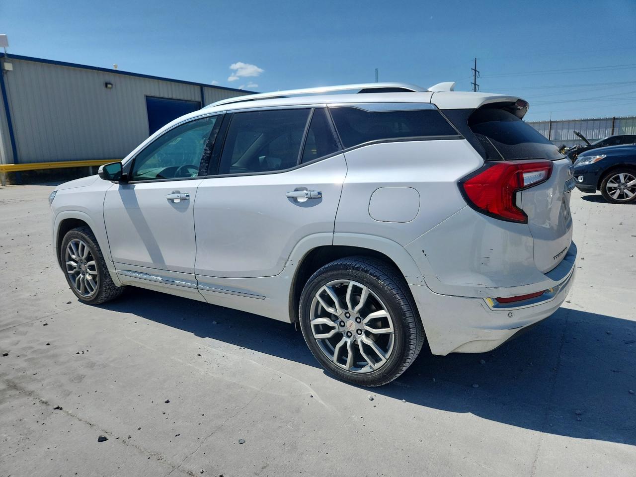 3GKALXEV7NL313635 · 2022 GMC TERRAIN · 2/14