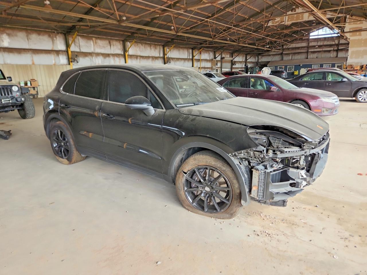 WP1AA2AY6RDA10196 · 2024 PORSCHE CAYENNE · 4/14