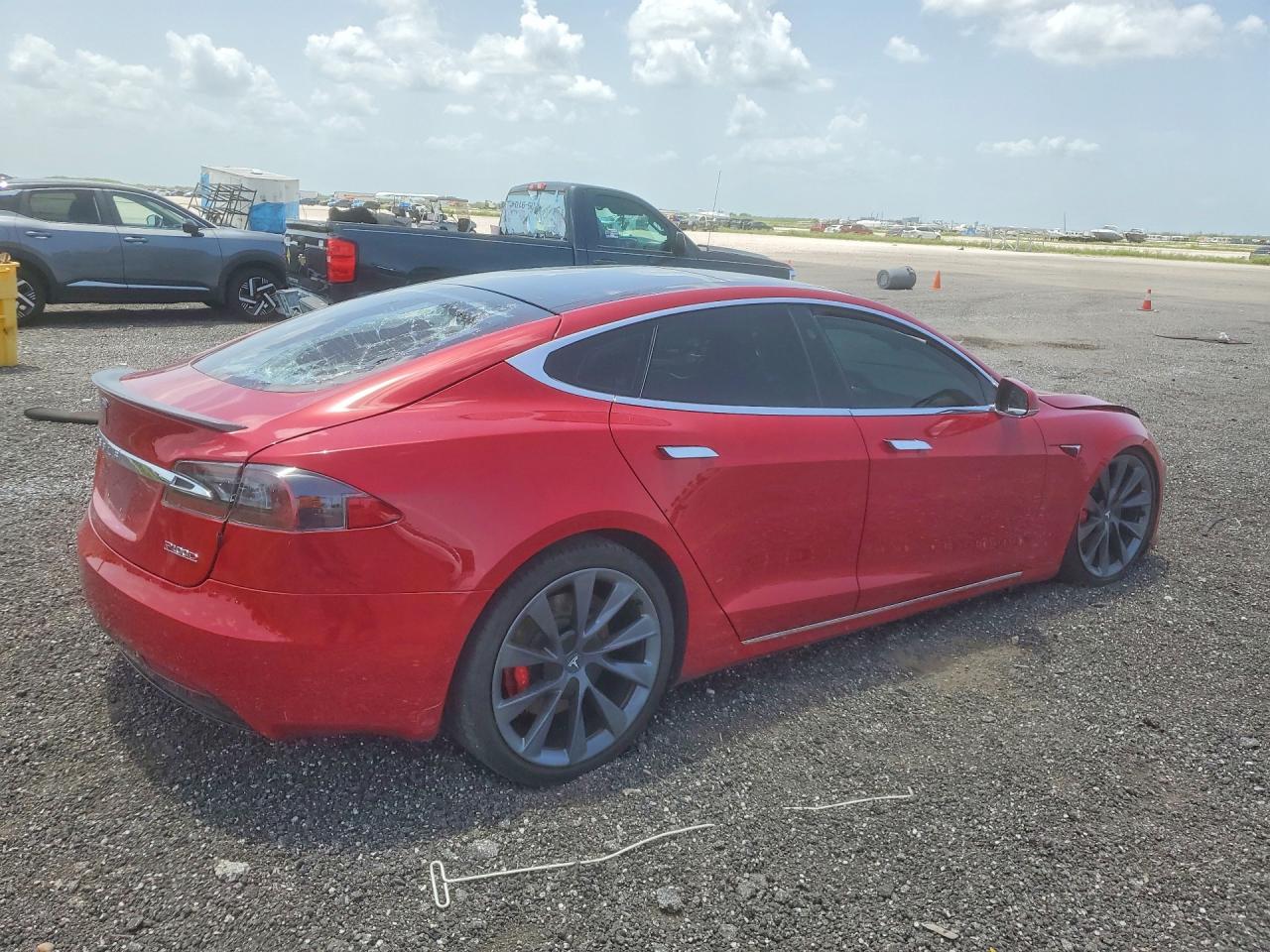 5YJSA1E47JF239703 · 2018 TESLA MODEL S · 3/12