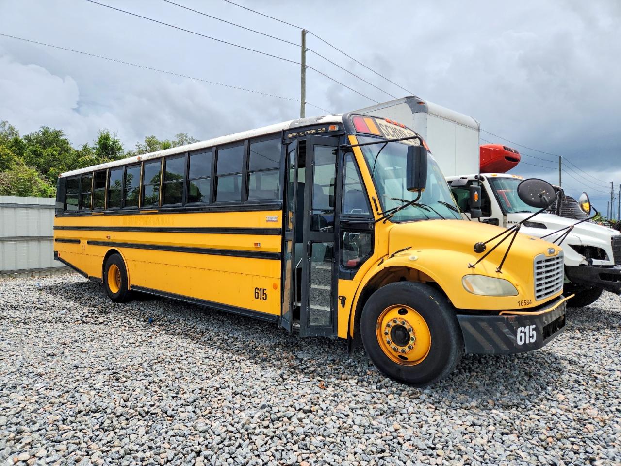 4UZABRDT89CAG2937 · 2009 THOMAS SAF-T-LINER C2