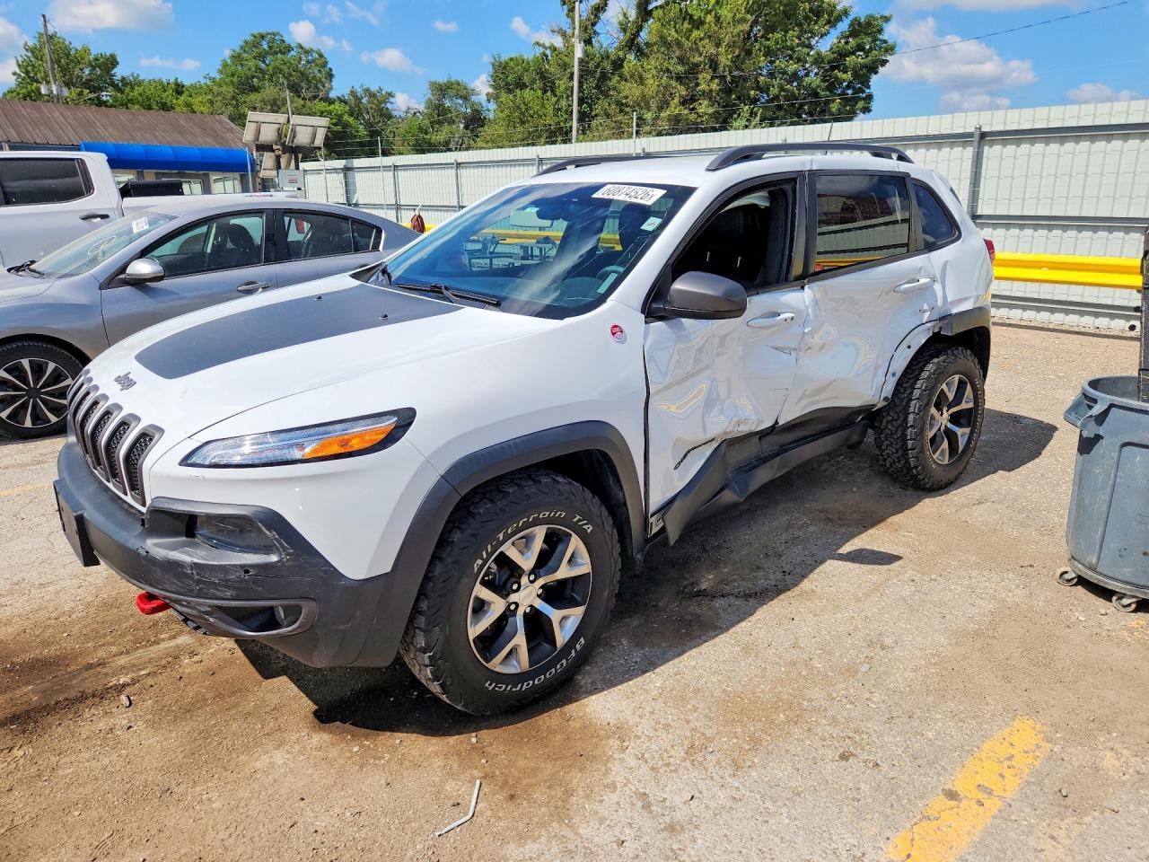 1C4PJMBS8GW321468 · 2016 JEEP CHEROKEE