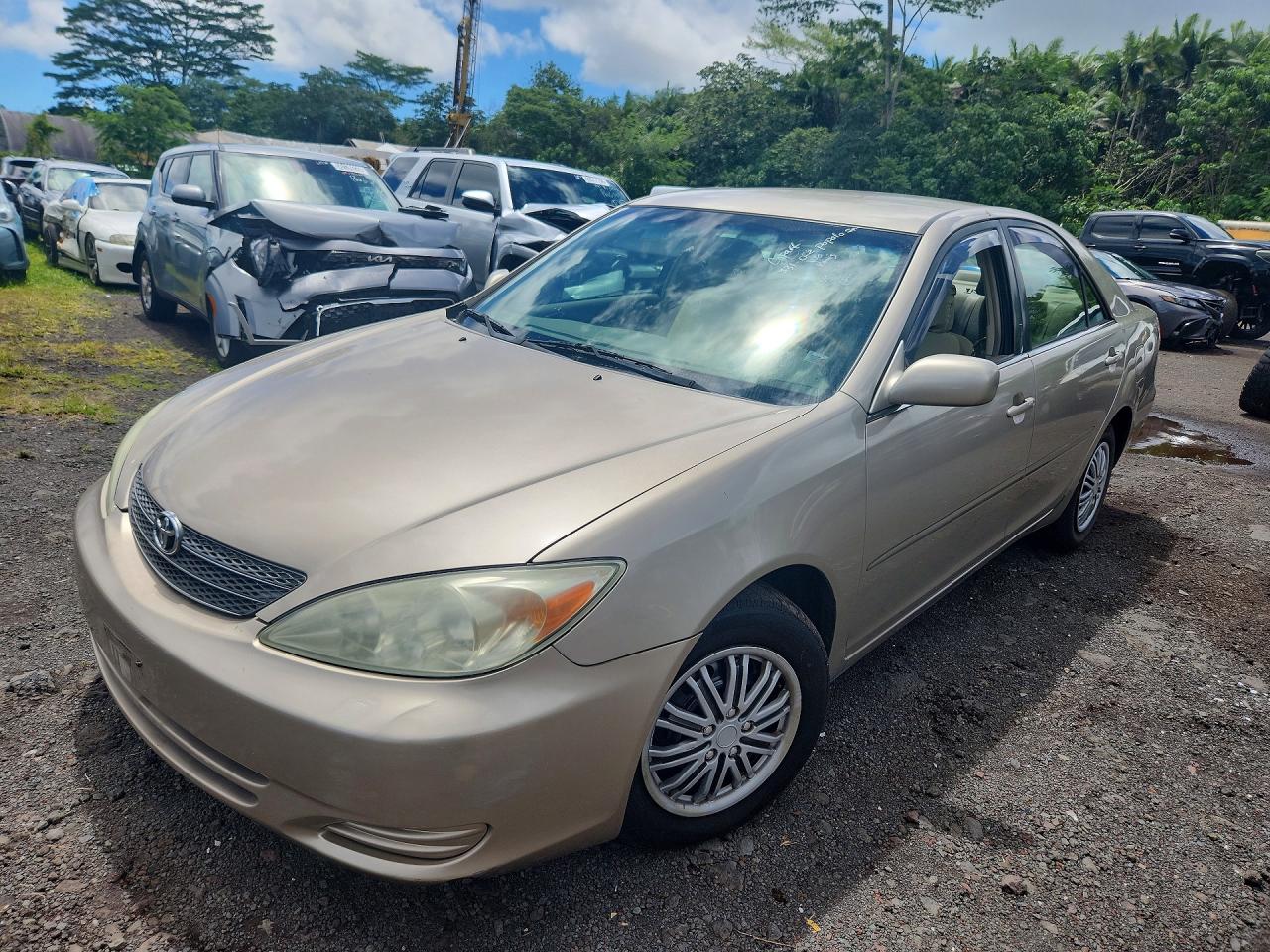 JTDBE32KX20098824 · 2002 TOYOTA CAMRY