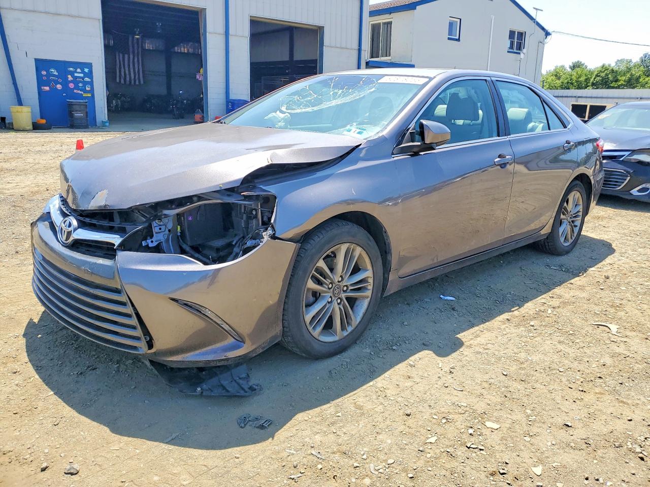 4T1BF1FK8GU234133 · 2016 TOYOTA CAMRY
