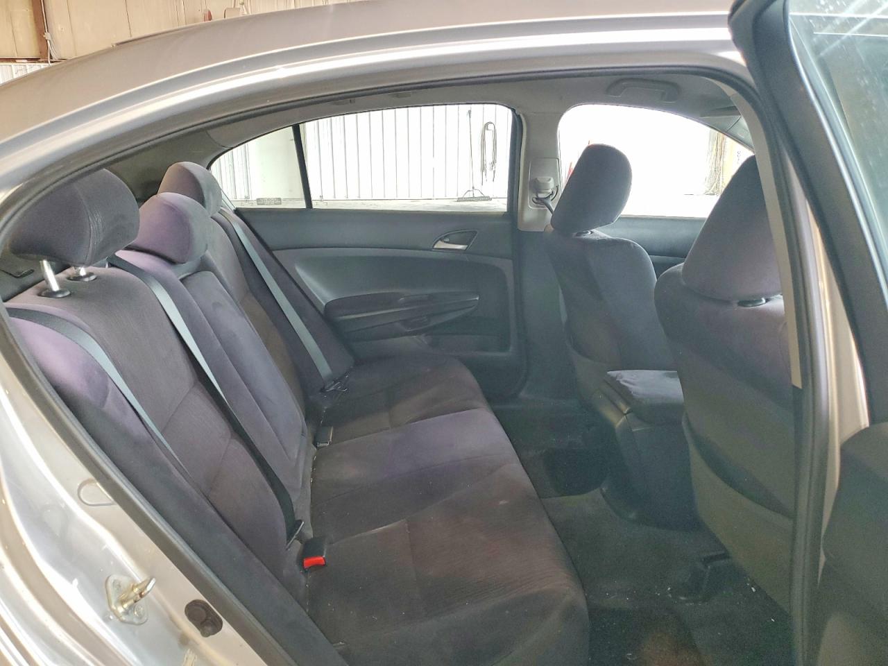 1HGCP2F31BA086598 · 2011 HONDA ACCORD · 10/12