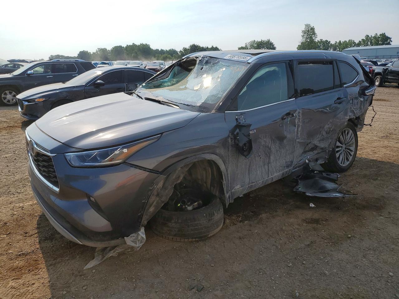 5TDEBRCH6MS031228 · 2021 TOYOTA HIGHLANDER