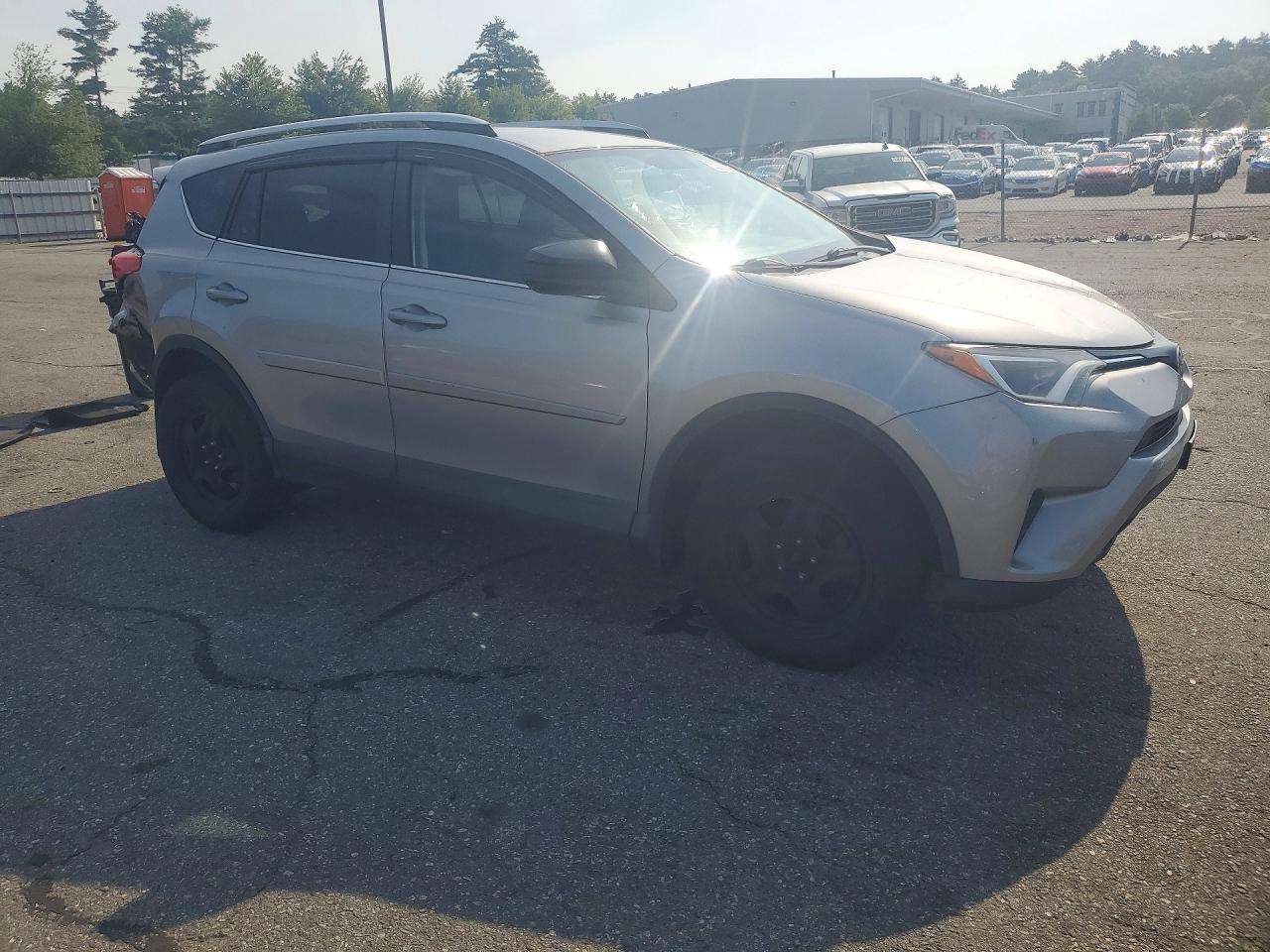 2T3BFREV3GW492335 · 2016 TOYOTA RAV4 · 4/13