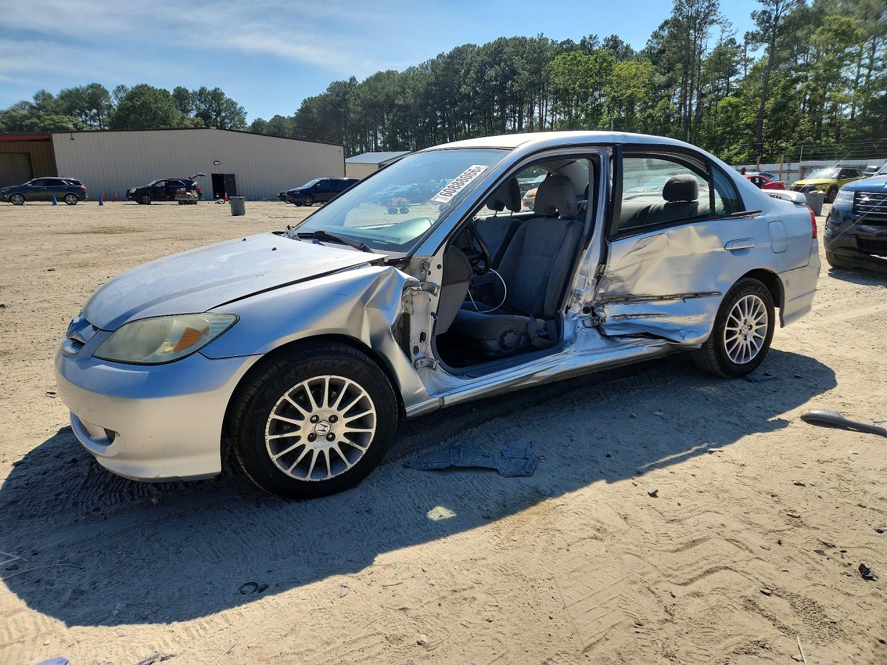 2HGES16595H613635 · 2005 HONDA CIVIC