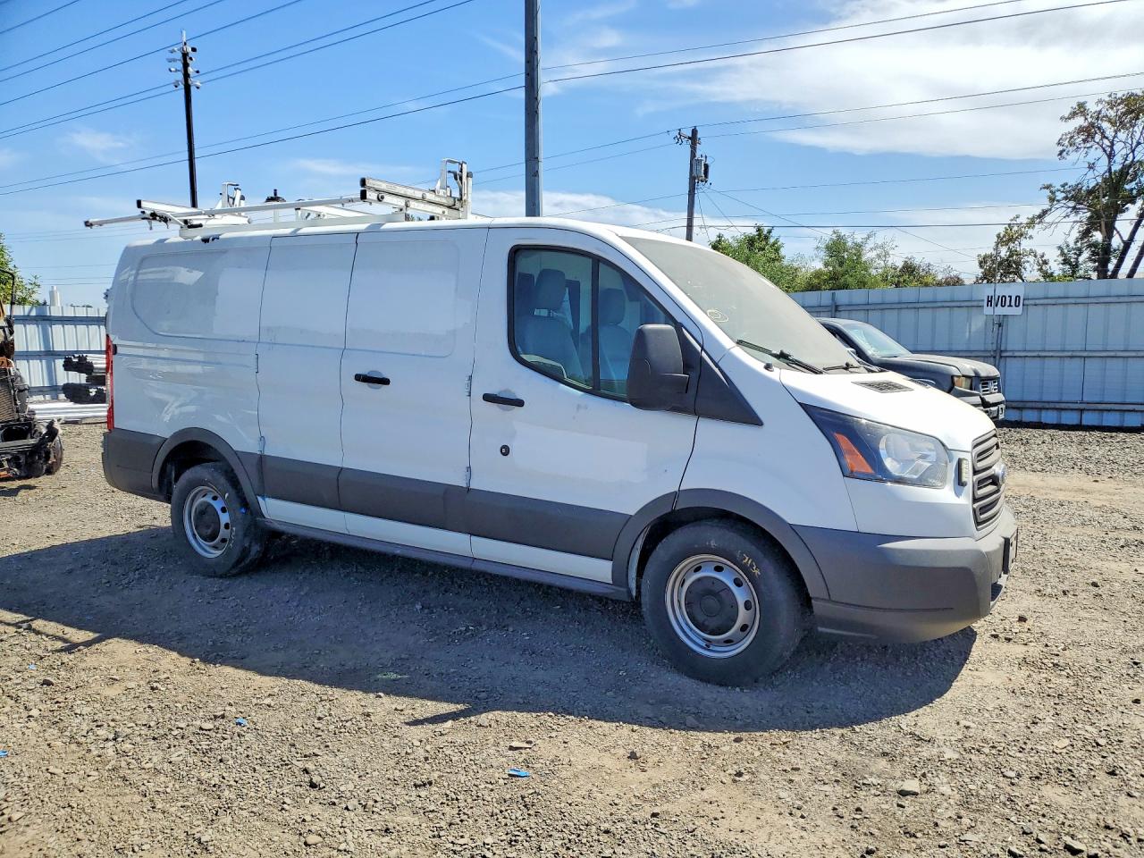 1FTYE1ZM6HKB29912 · 2017 FORD TRANSIT · 4/14