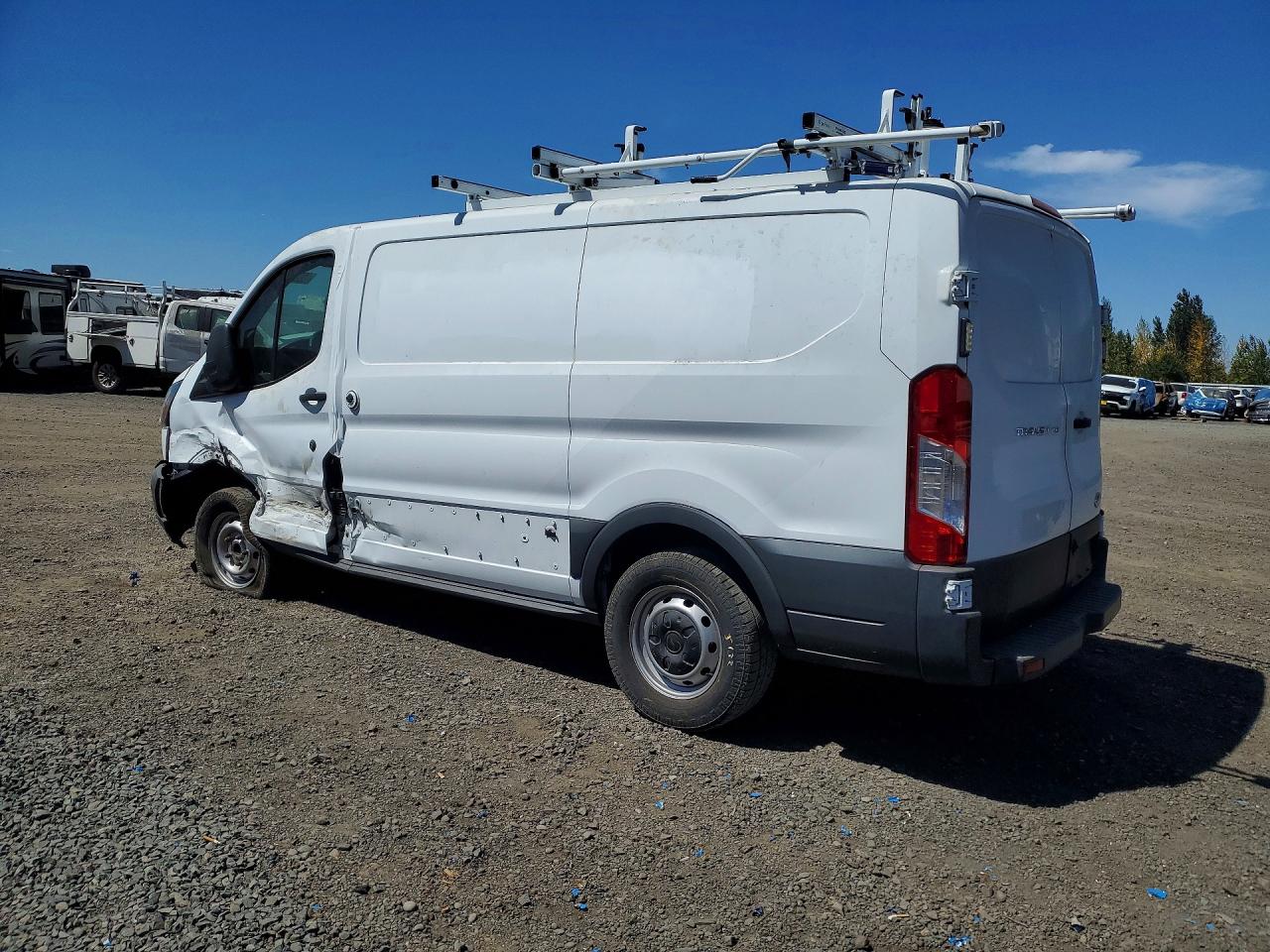 1FTYE1ZM6HKB29912 · 2017 FORD TRANSIT · 2/14