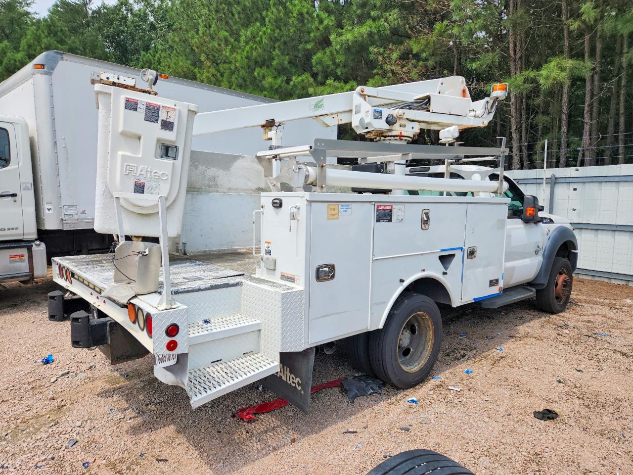 1FDUF4GT5FEC59338 · 2015 FORD F450 · 3/13