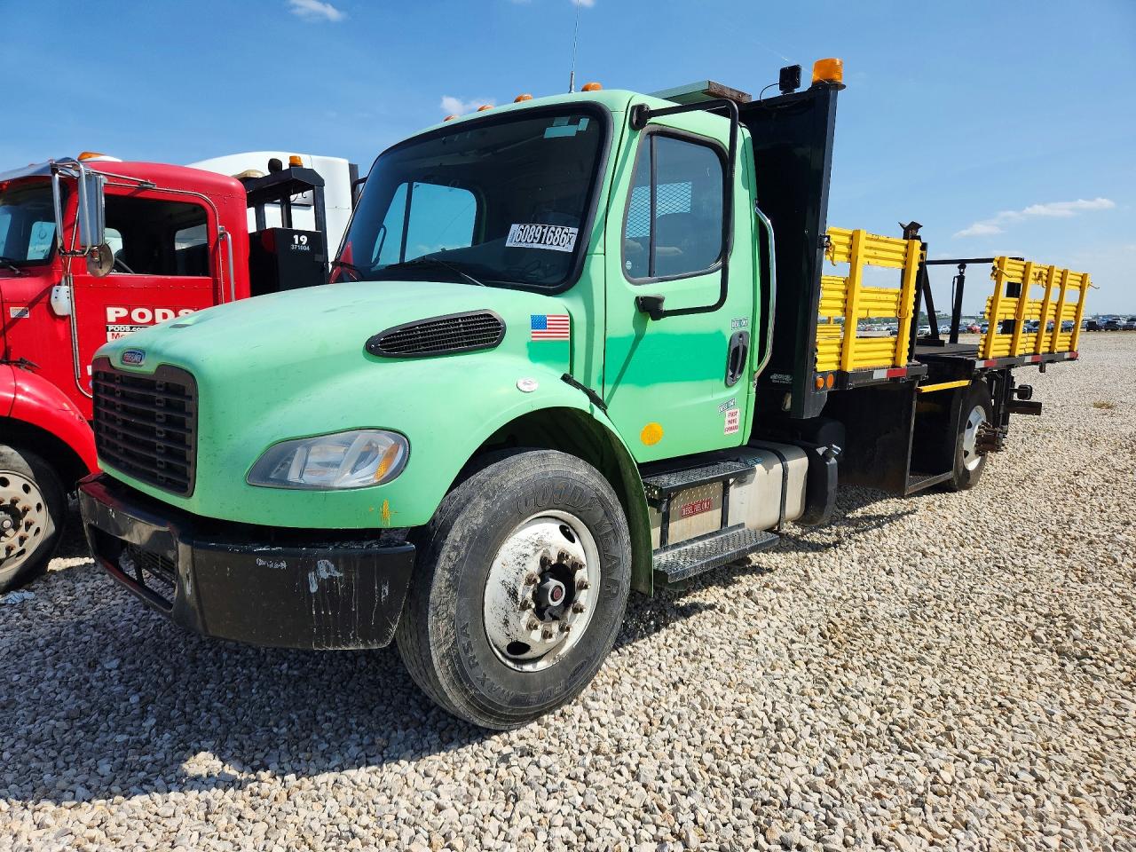 2014 FREIGHTLINER M2