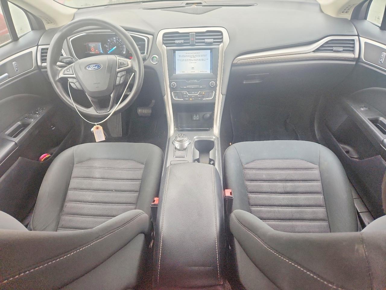 3FA6P0LU3KR220729 · 2019 FORD FUSION · 8/13